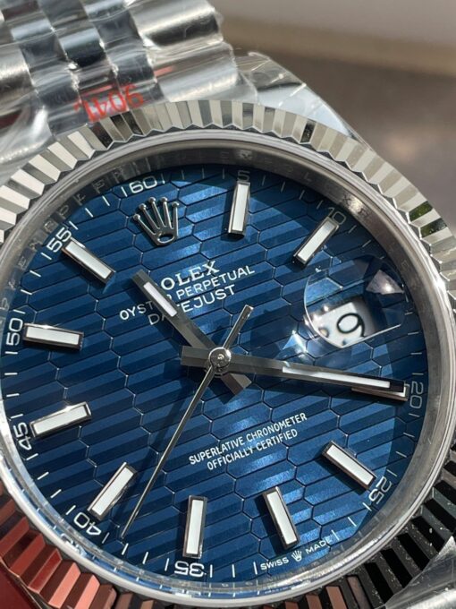 DateJust 41  SS GM Factory 1:1 Best Edition 904L Steel Blue Textured Dial on SS Jubilee bracelet - Image 8