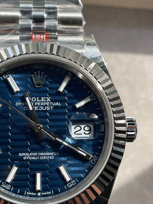 DateJust 41  SS GM Factory 1:1 Best Edition 904L Steel Blue Textured Dial on SS Jubilee bracelet - Image 9