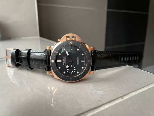 Panerai PAM974 Luminor Submersible Rose Gold VSF 1:1 Best on Black Rubber Strap AXXXIV - Image 4